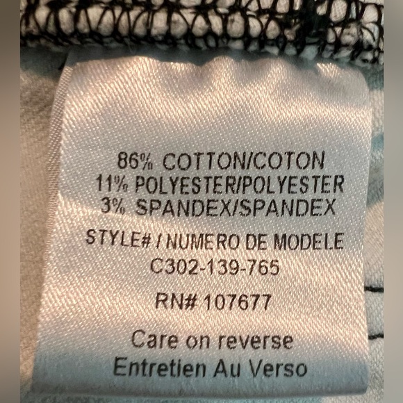 Alice + Olivia Paisley Cropped Pants - Picture 4 of 4